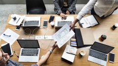 電話銷售企業(yè)用的呼叫中心是怎樣的？